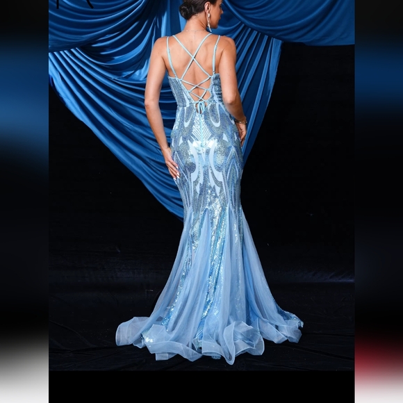 Blue, Graphic,  V Neck, Sleeveless,  Case Up Back, Sequined Mermaid Gown - Picture 5 of 16